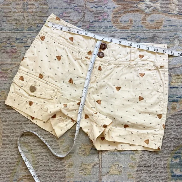 🐝 Daughters of the Liberation • Bee + Hive Shorts • US 0 / EU32 / UK 4 - Picture 2 of 4